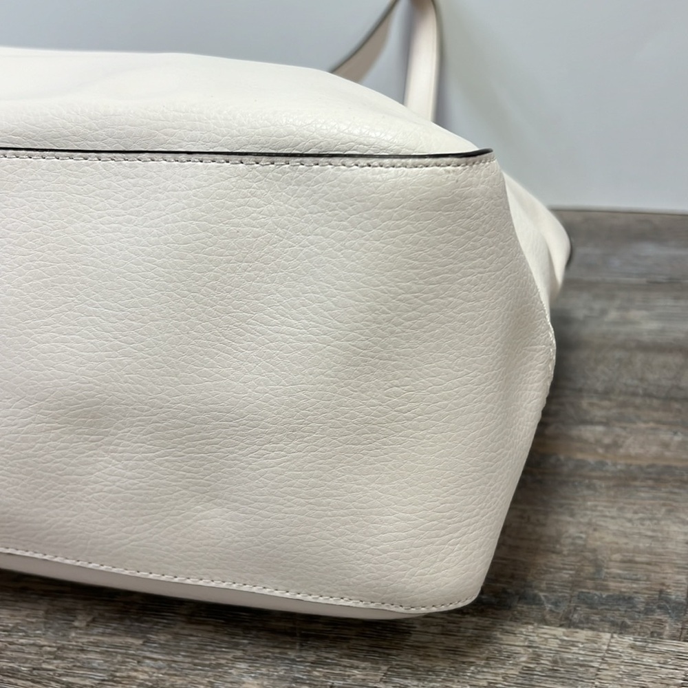 Coach Horse & Carriage Logo Tote Chalk Vanilla Gold Pebble Leather C4063 - Picture 7 of 12